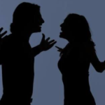 10 लाख दहेज की मांग से टूटा घर? विवाहिता के गंभीर आरोप- मारपीट, उत्पीड़न और बेटी संग घर से निकालने का दावा; 8 पर केस
