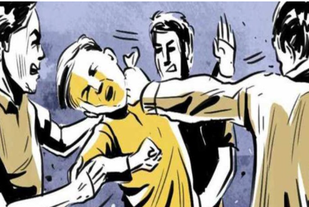 रास्ता रोककर युवक पर तमंचे की बट, चाकू और लाठी-डंडों से हमला! पुलिस से नहीं मिली मदद तो कोर्ट पहुंचा पीड़ित