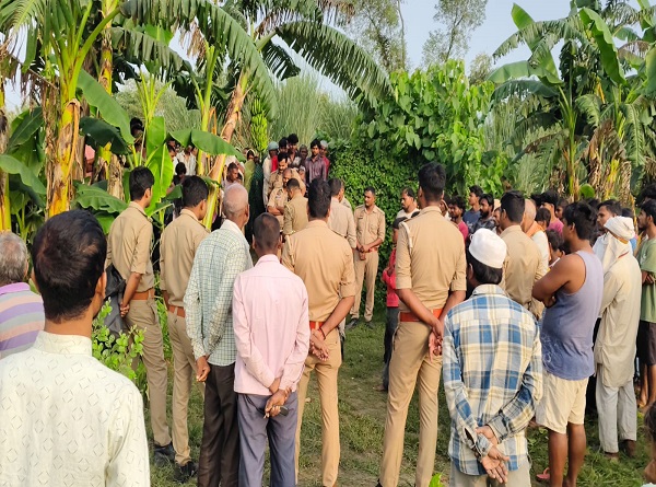 कुशीनगर में दूसरी शादी के विवाद में मजदूर की हत्या का आरोप, पहली पत्नी और बच्चों पर केस की कार्रवाई