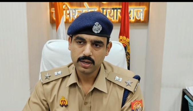 प्रयागराज में नवरात्र पर 357 स्थानों पर स्थापित होंगी दुर्गा प्रतिमाएं, मंदिरों और रामलीला स्थलों पर कड़ा पहरा