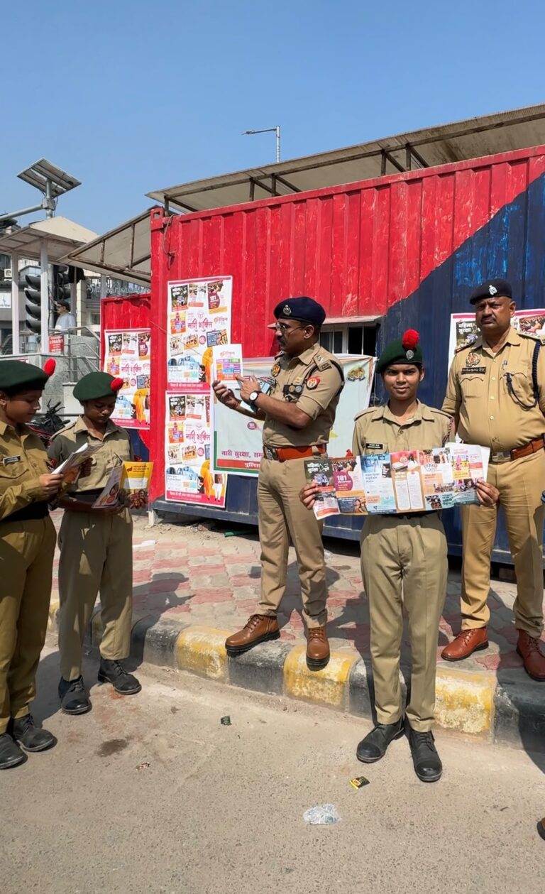 कानपुर में मिशन शक्ति फेज-6: प्रमुख चौराहों पर महिला ट्रैफिक पुलिस ने संभाली कमान, एनसीसी छात्राओं को भी मिला प्रशिक्षण