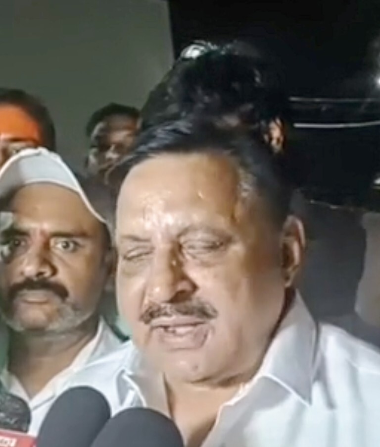 बहराइच में पूर्व अधिवक्ता संघ अध्यक्ष पर चाकू से हमले की कोशिश, एक आरोपी गिरफ्तार