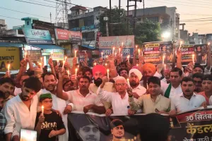 रोहन राठी को इंसाफ दिलाने सड़कों पर उमड़ा जनसैलाब, कैंडल मार्च में गूंजे नारे; परिजन बोले- CBI जांच से ही सामने आएगा पूरा सच