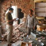 मुजफ्फरनगर में चोरों के हौसले बुलंद! कैफे की पिछली दीवार तोड़कर घुसे चोर, नकदी समेत सिगरेट और रजनीगंधा लेकर फरार