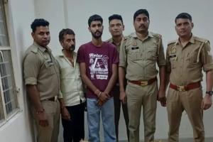 दीपावली से पहले मुजफ्फरनगर में पटाखों पर पुलिस का शिकंजा, चार कार्टून के साथ दो पकड़े गए