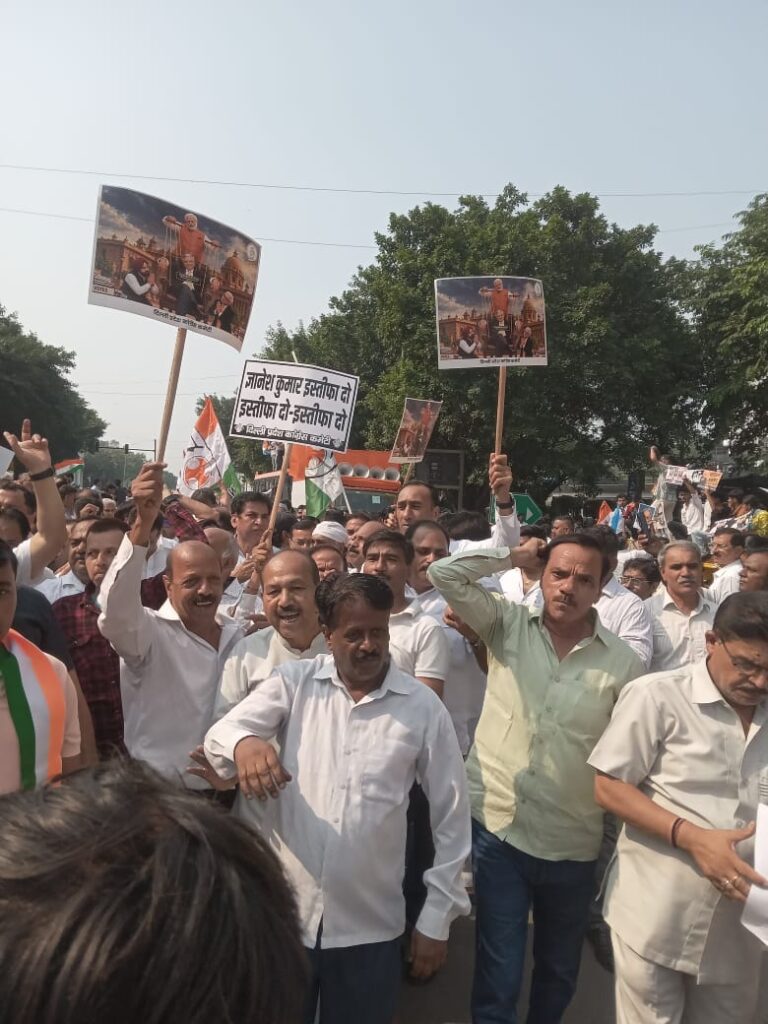 दिल्ली में राहुल गांधी के ‘वोट चोर, गद्दी छोड़’ आंदोलन में शामिल हुए मुजफ्फरनगर के कांग्रेसी, चुनाव आयोग के खिलाफ उठाई आवाज