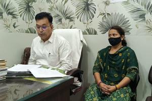 मुजफ्फरनगर में ससुराल के बाहर धरने पर बैठी विवाहिता को भेजा जेल, अब कोर्ट ने लगाई फटकार! मजिस्ट्रेट के आदेश रद्द, पुलिस की कार्रवाई पर उठे सवाल